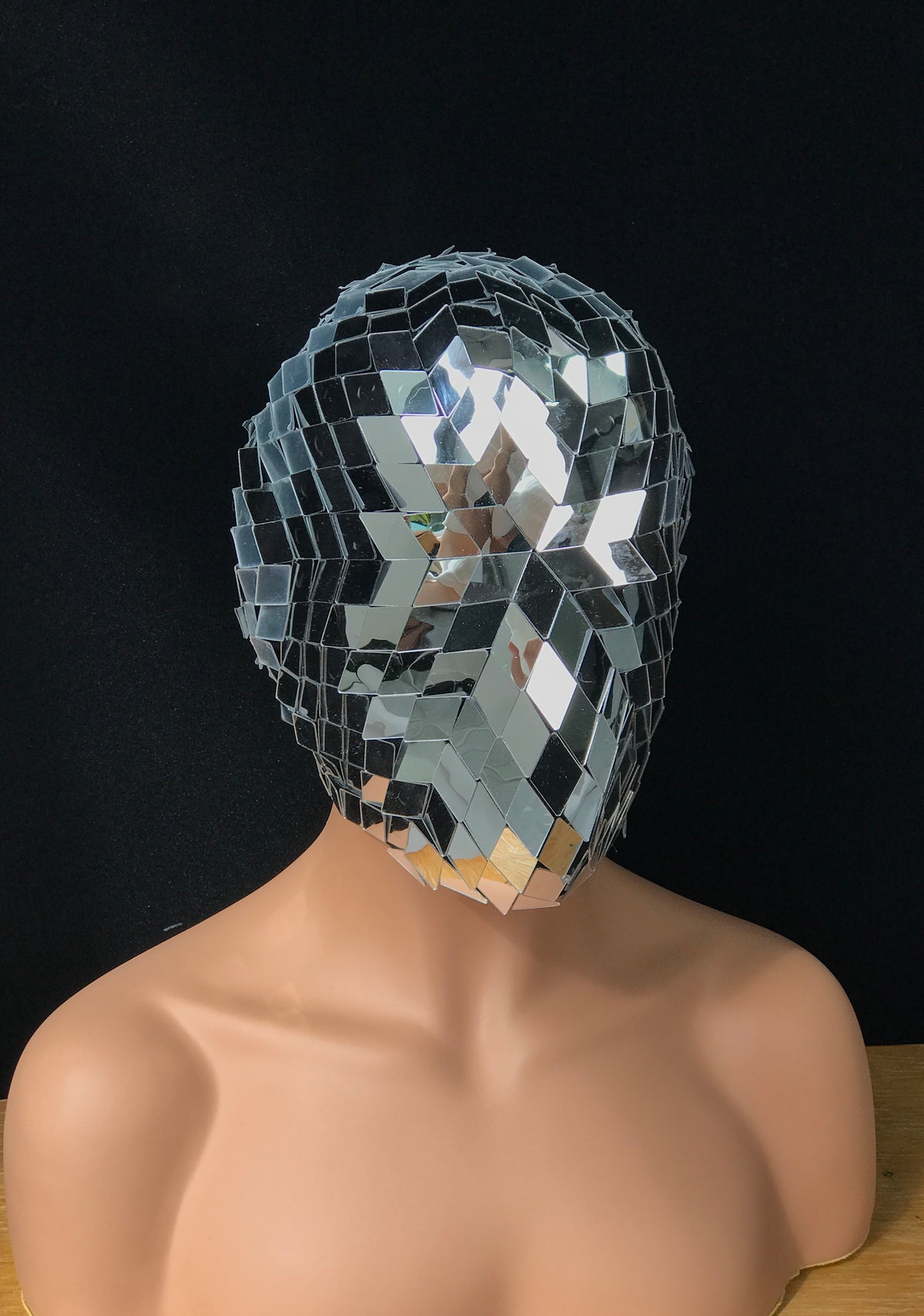Mirror Cyberpunk Mask: Futuristic Rave Costume, EDM Cosplay